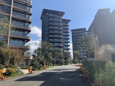 七彩云南古滇名城建面約90-92平米山海精裝洋房在售 總層高11層